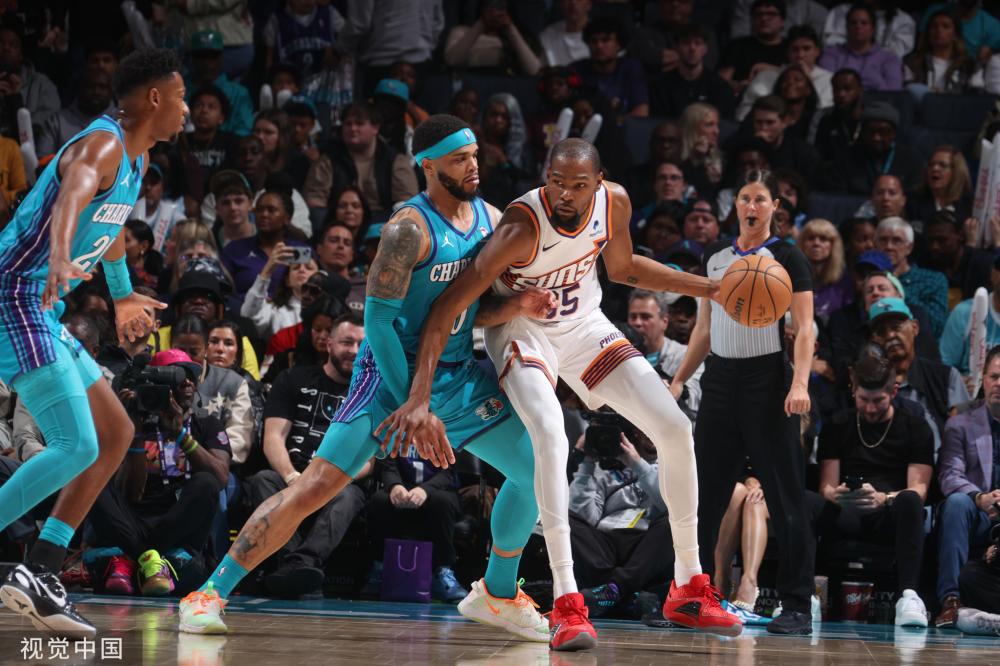 坚韧夺得三 坚韧夺得三