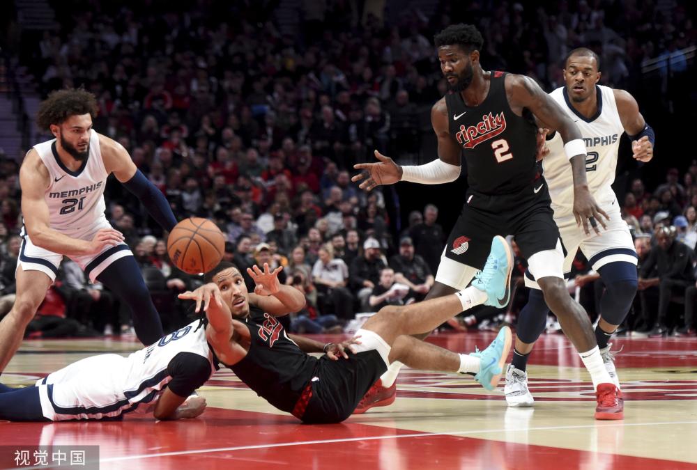 阿圭罗：姆巴佩会增大皇马的威胁，不过整个团队才是关键